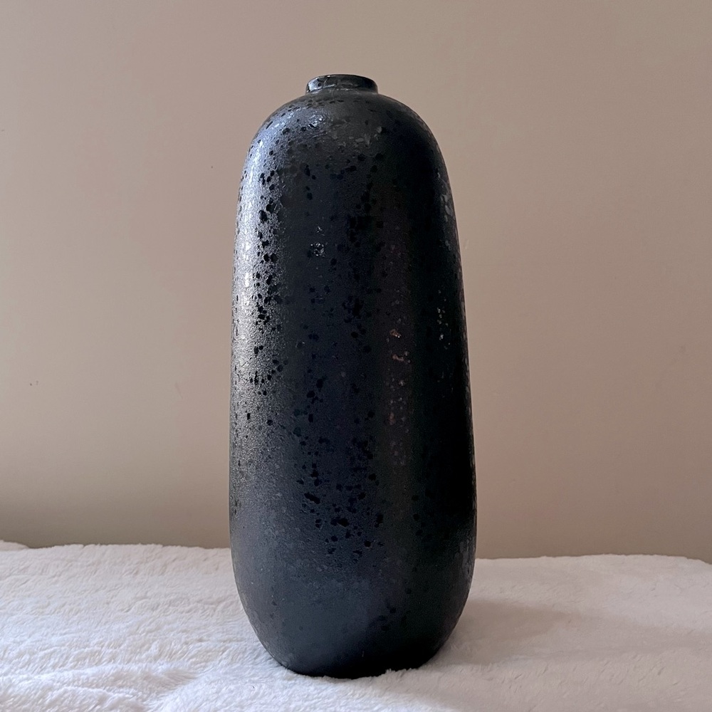 🆕 RARE Project 62 Textured Ceramic Stoneware Modern Slender Black Vase